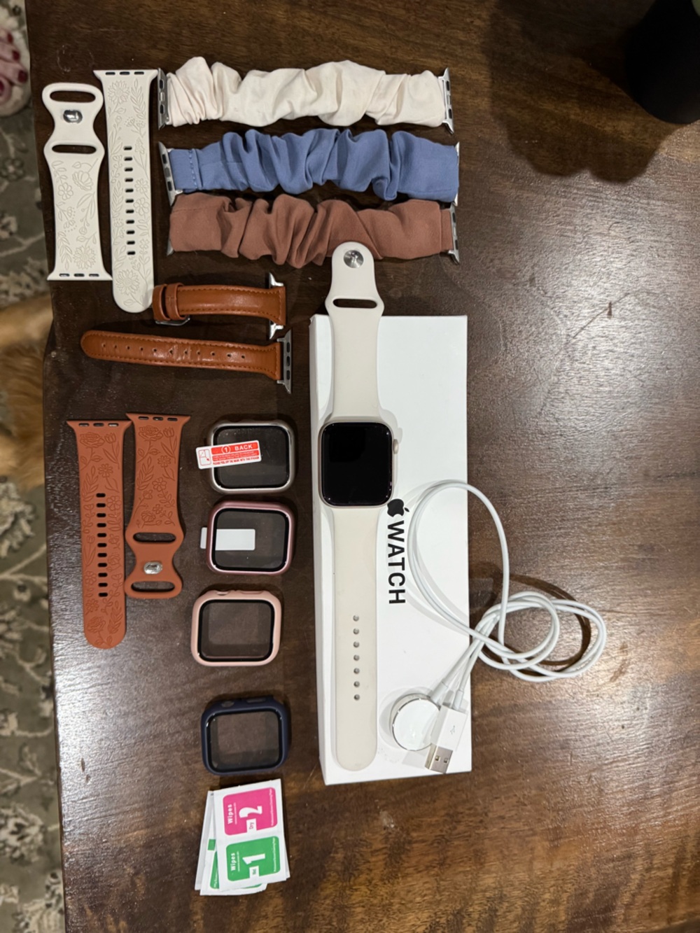 Apple Watch SE 2ng gen gps & cellular with multiple accessories and bands